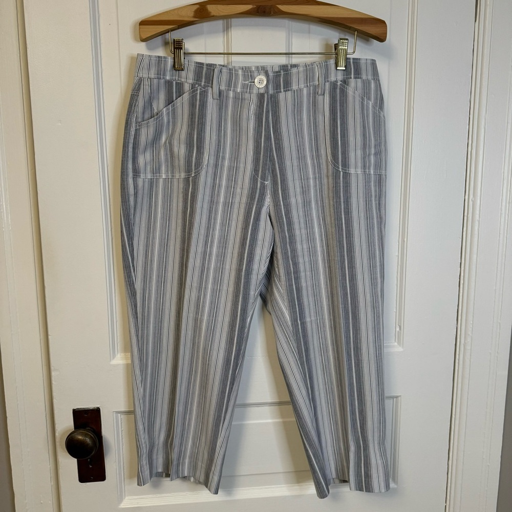 Striped Cropped Pants